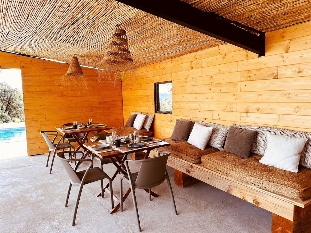 Mimosa Lodge