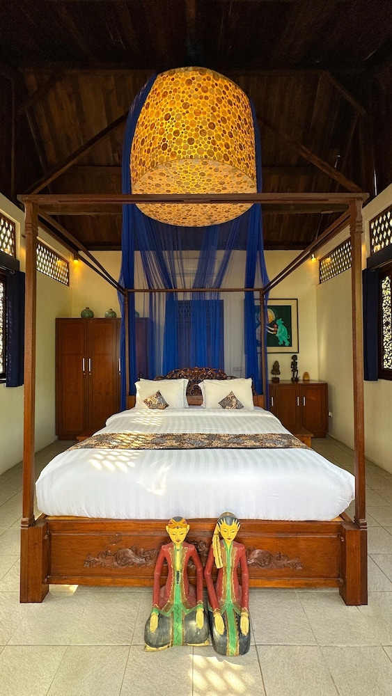 Villa Borobudur Resort
