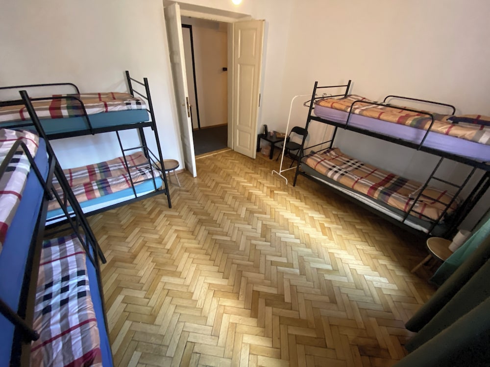 Hostel Uno