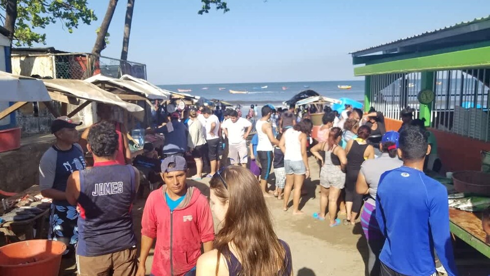 Balcony Bedroom Suite w Romantic Sunsets - AC - Pool