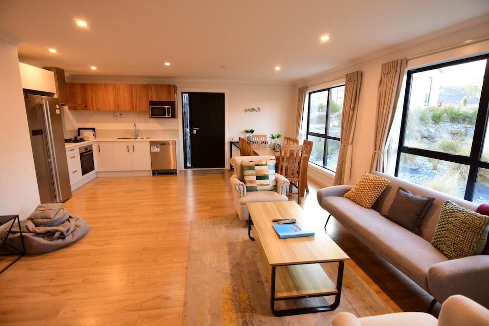 Explore Tekapo Accommodation