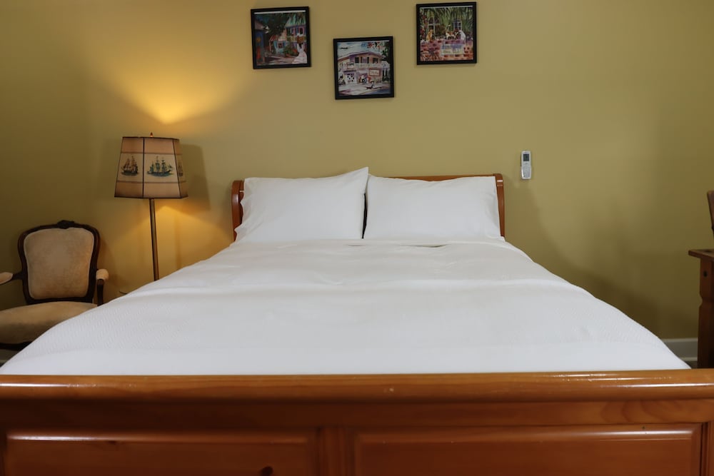 Sebring Vacations - The Roanoke Hotel - Property Image 20
