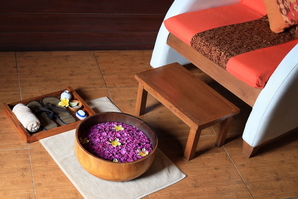 Amadea Resort & Villas - Image 3