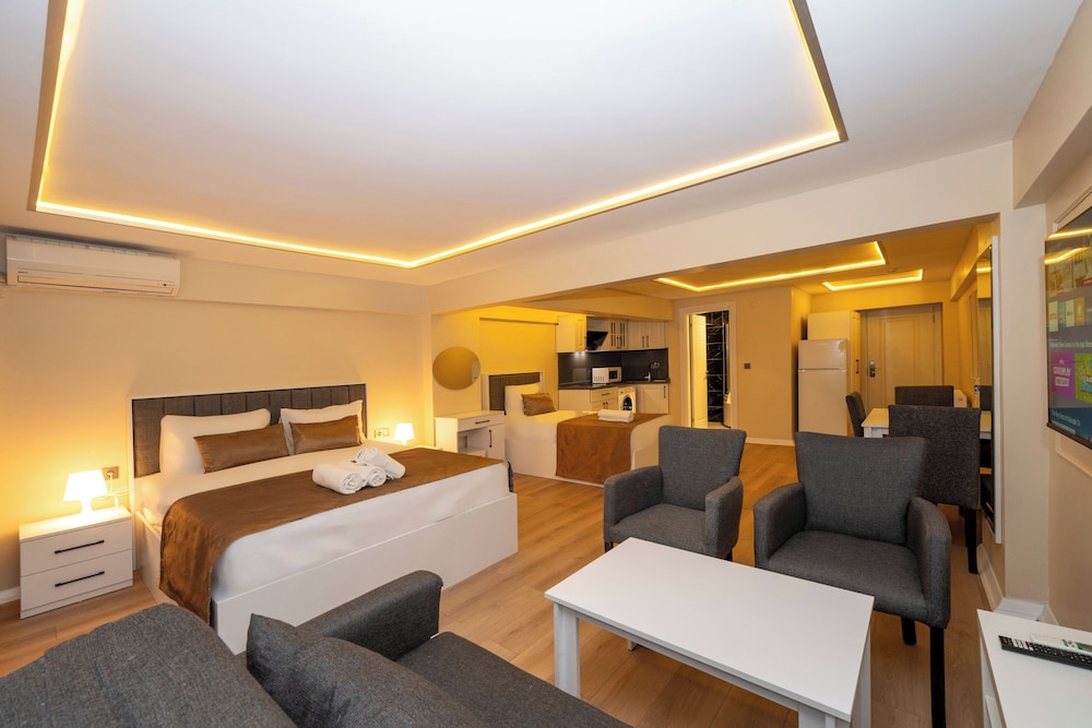 Aiza Suites - Image 11