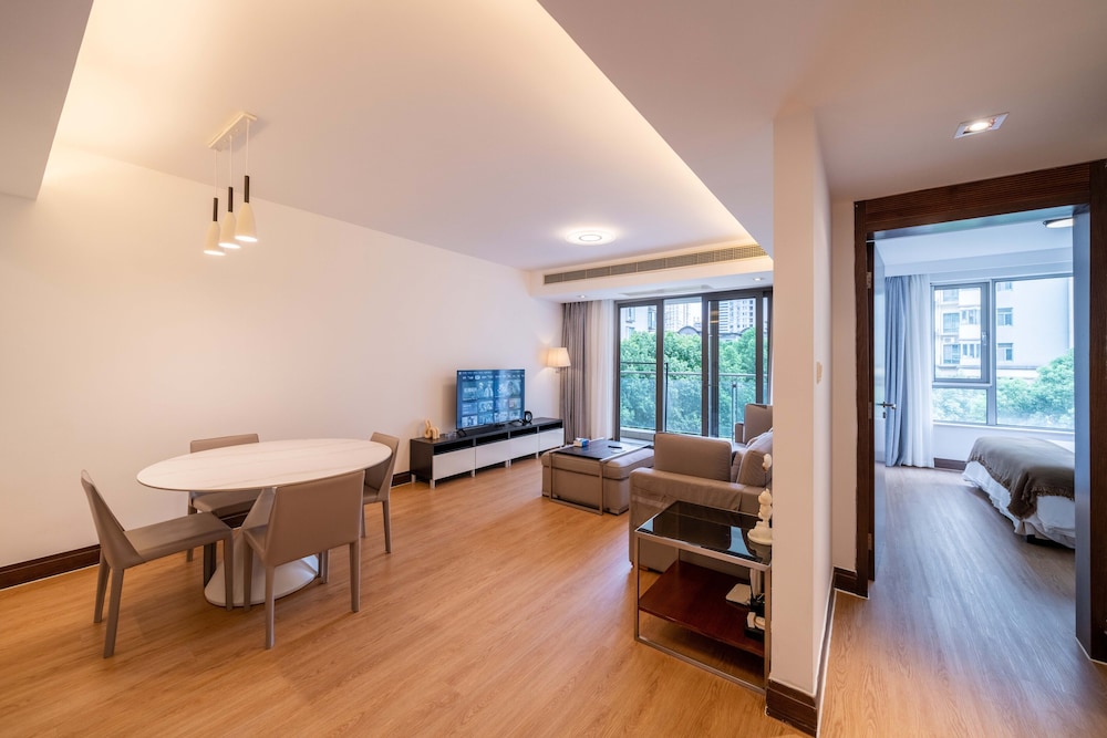 Tyms Stylish 1BR 1BA Apt Yongxin Century