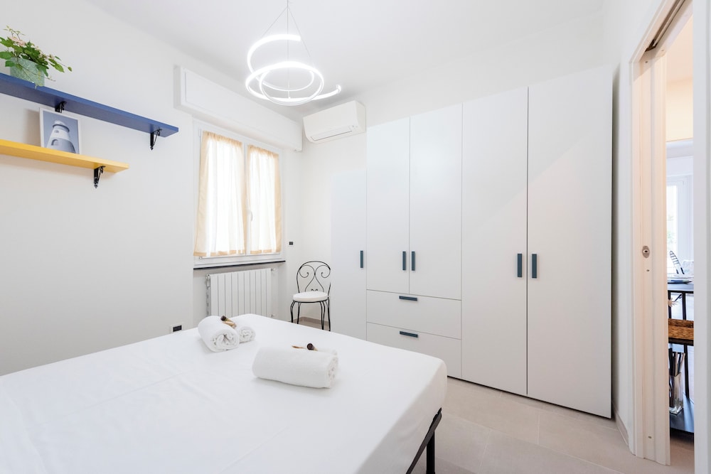 Blissful Flat for 6 Close To The Beach
