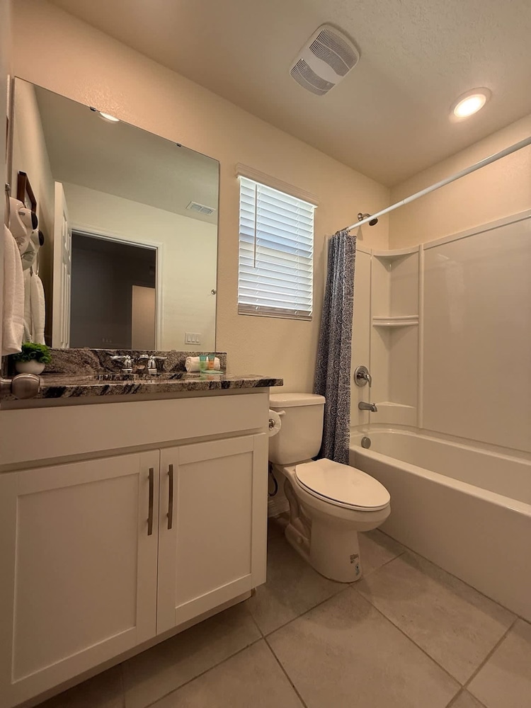 Upstay - Modern Family Home w Pool Solara Resort