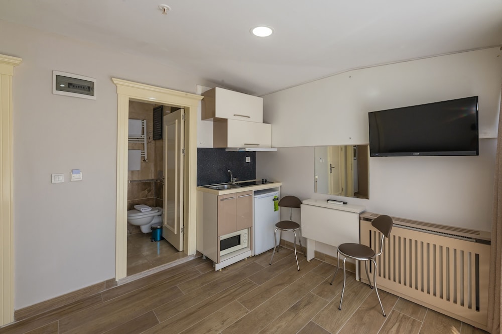 Taksim Peri Suit - Image 67