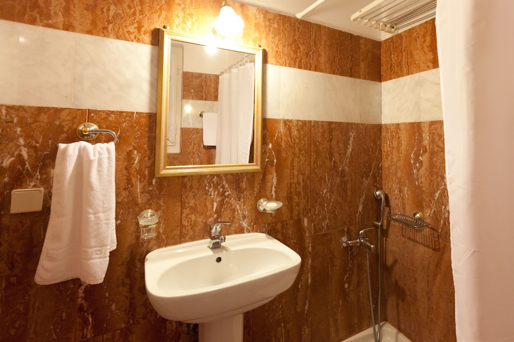 Pension Eleni
