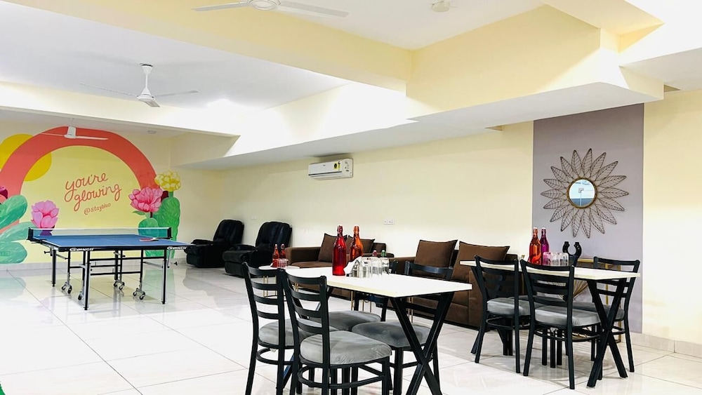 EXE Hotel Medanta