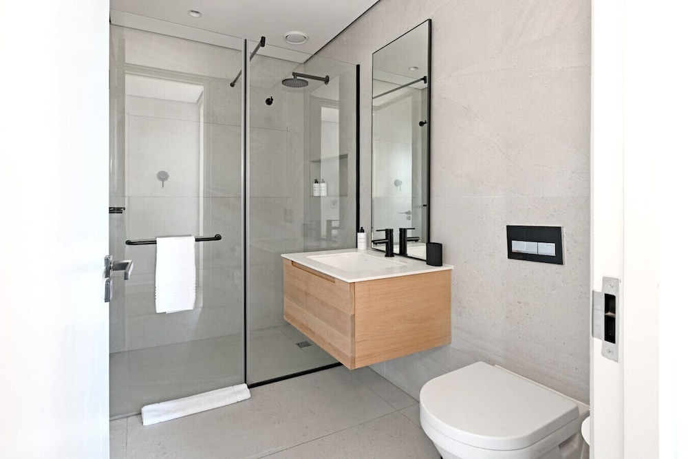 Quiet 2-bed Green Point Retreat Rooftop Pool