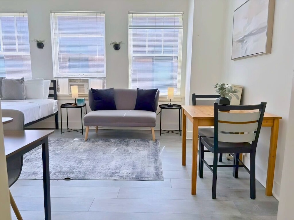 Cozy Gold Coast Studio - SP 1203