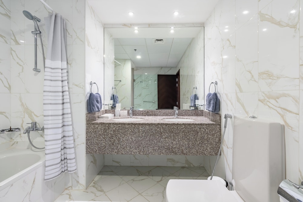 Simply Comfort Suites in Sarai Palm Jumeirah