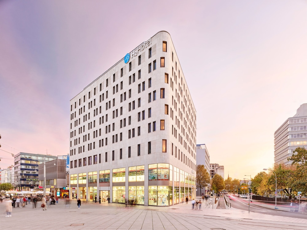 Saarbruecken Vacations - H2 Hotel Saarbrucken - Property Image 1