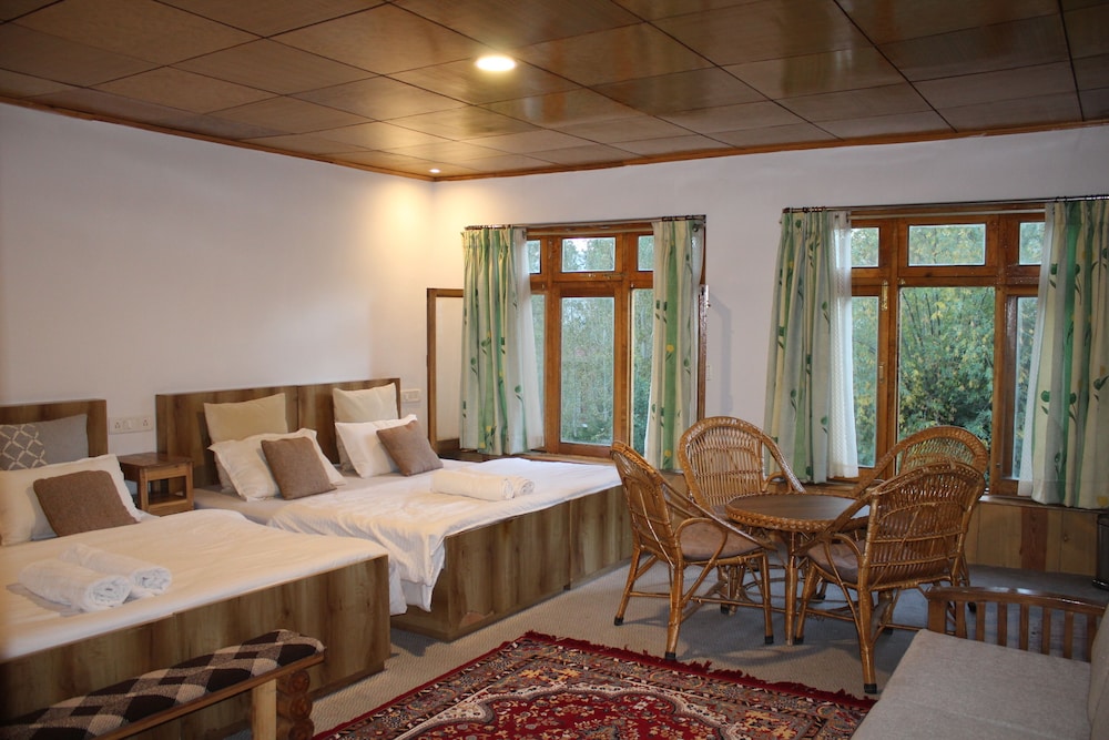 Karma Lodge