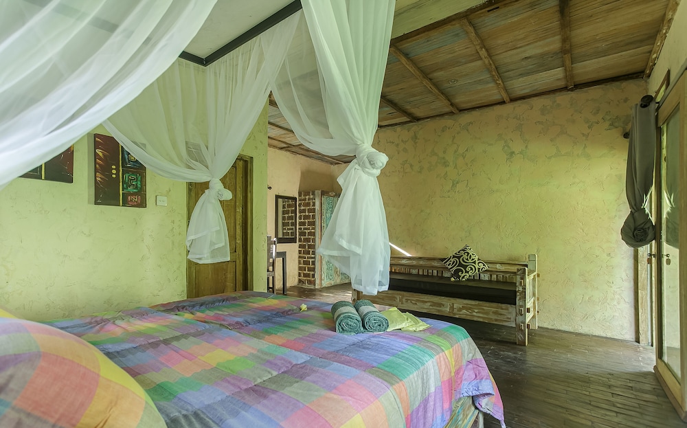 Tepi Sawah Lodge
