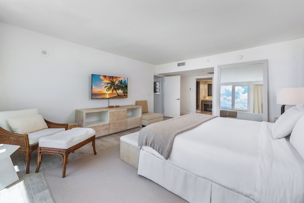 Luxury Vacation Rentals at 1 Hotel & Homes by LRMB