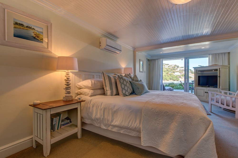 Amanzi Island Boutique Hotel