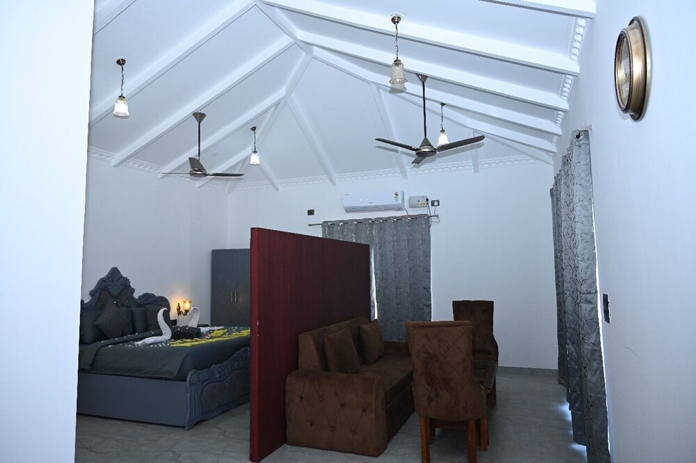 Revellers Resort Gokarna