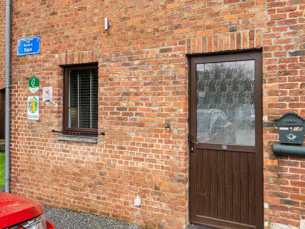 Cottage With Garden, Lessive view 3