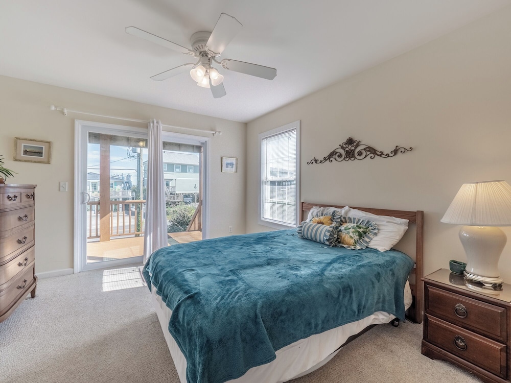 Callalily by Topsail Realty