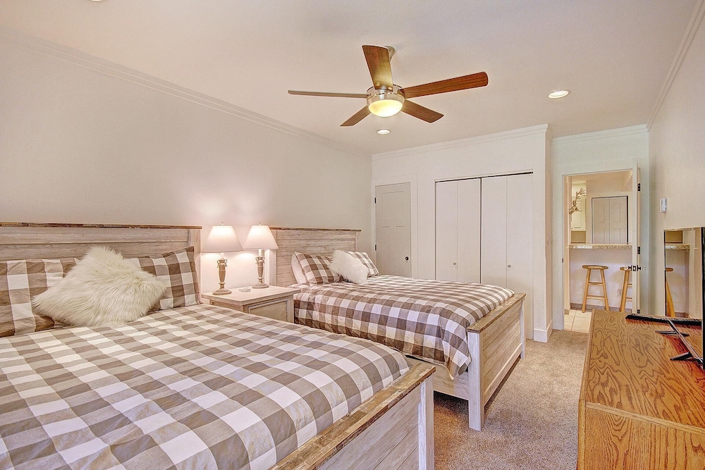 SkyRun - Vacation Condos in Copper Mountain Resort CO