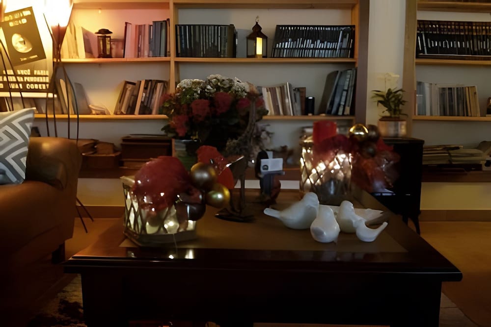 THE WRITERS HOUSE