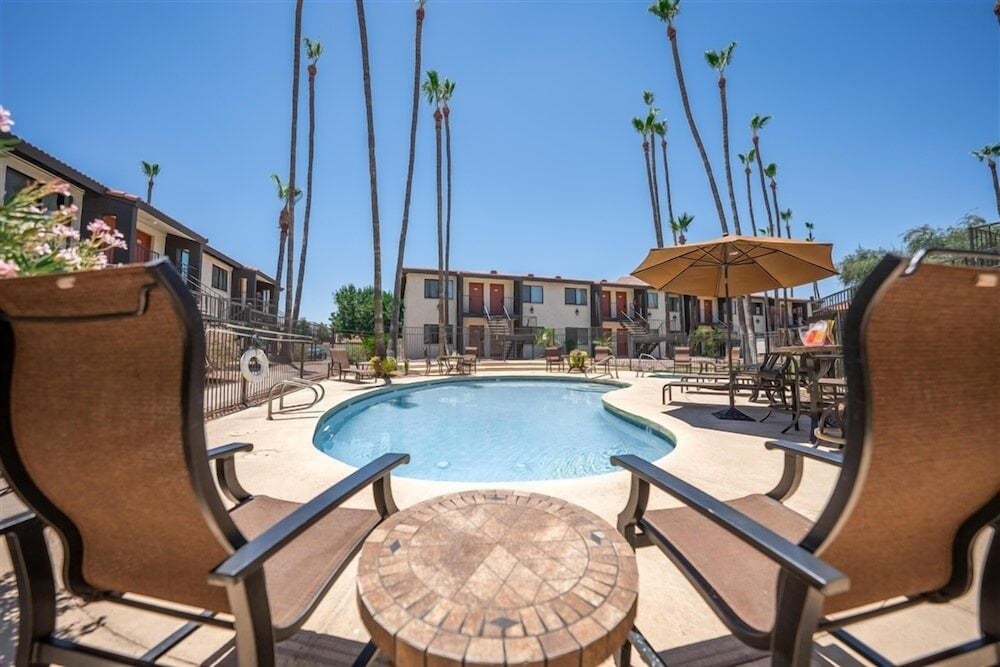 128 Fully Furnished 1BR Suite-Prime Location! by RedAwning - Property Image 14