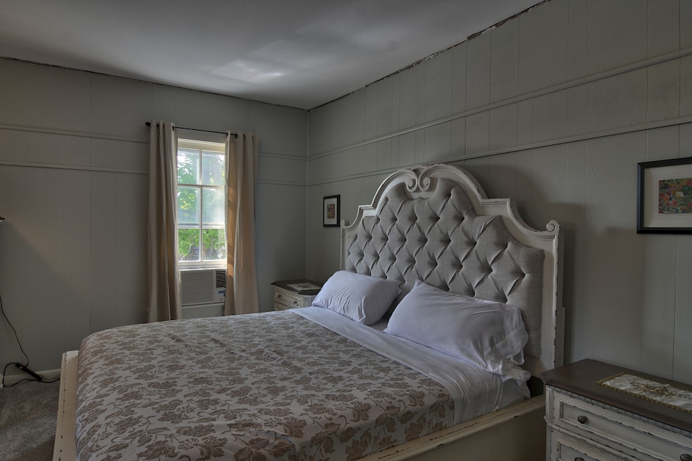 Charlevoix House