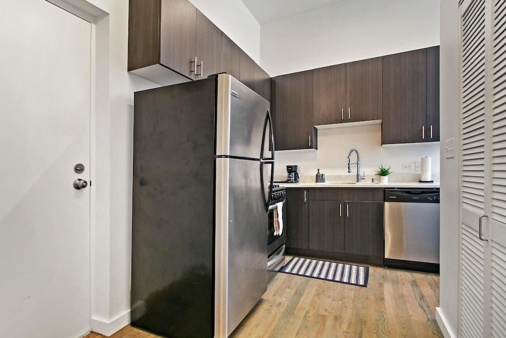 1BR Living - Lake 206 rep