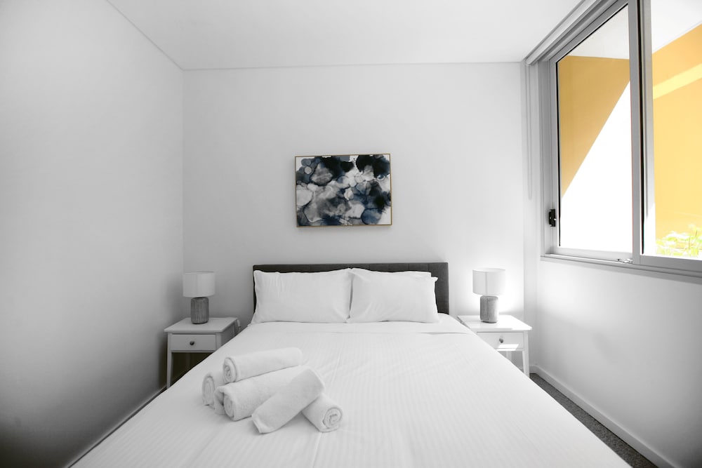 Top Notch 1 Bedroom 201 CALIBRE view 5