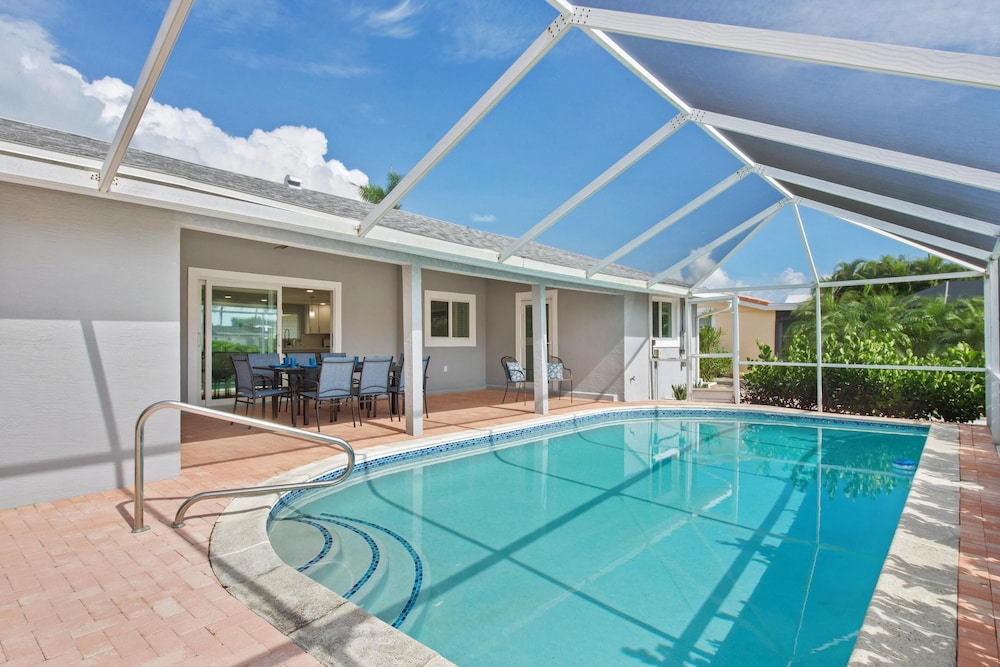 Palmview Paradise