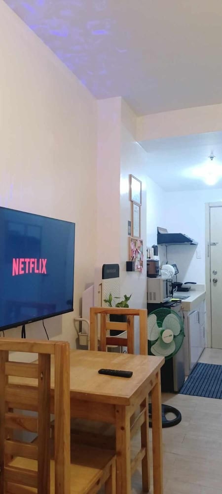 Luxurious 9th Floor Studio in Quezon City With Private Pool