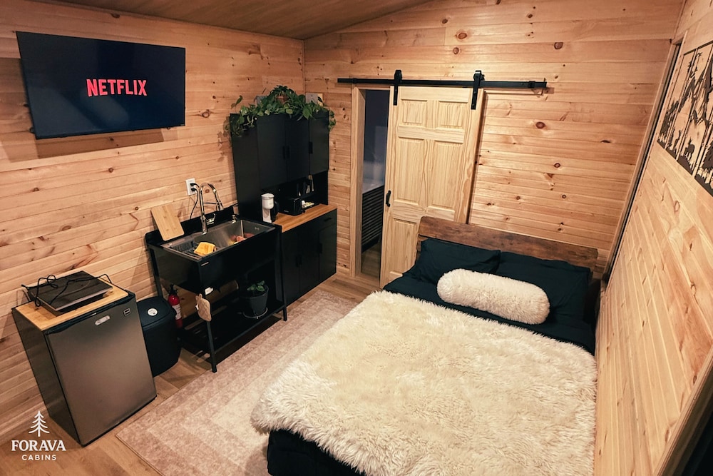 Forava Cabins - Tiny Cabin in the Woods