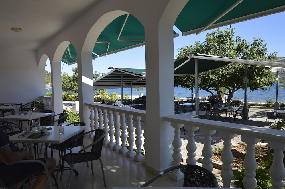 Bed & Breakfast by the Beach