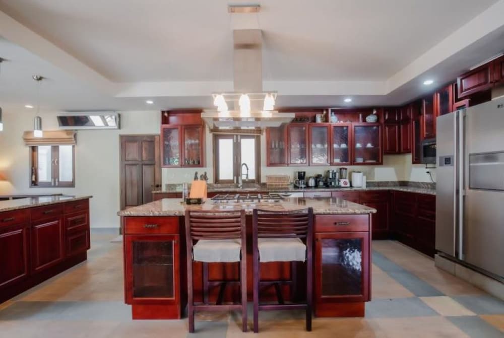 NEW Phuket Residence 2 Bedrooms Charming House