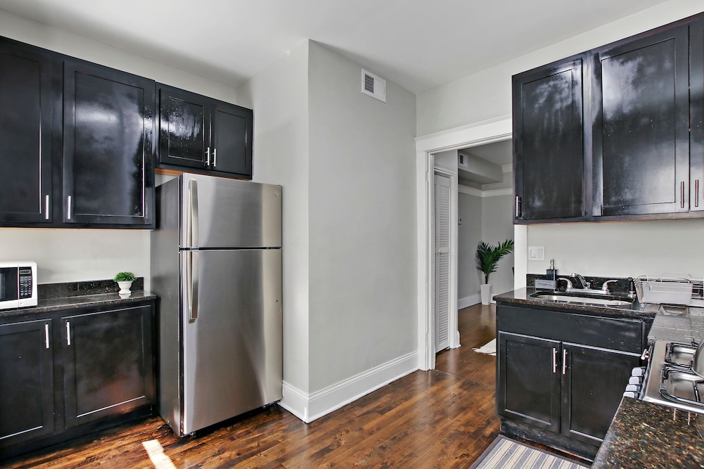 Stylish 2BR Apt - Sunnyside 05-2F