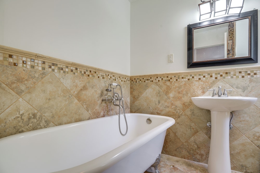 Stunning Central Windsor Town House