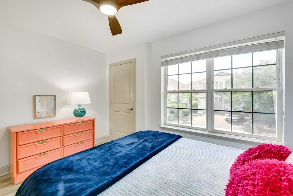 Salty Rose Inn by Avantstay Inlet Beach Home w/ Porch, Firepit & Pool Access