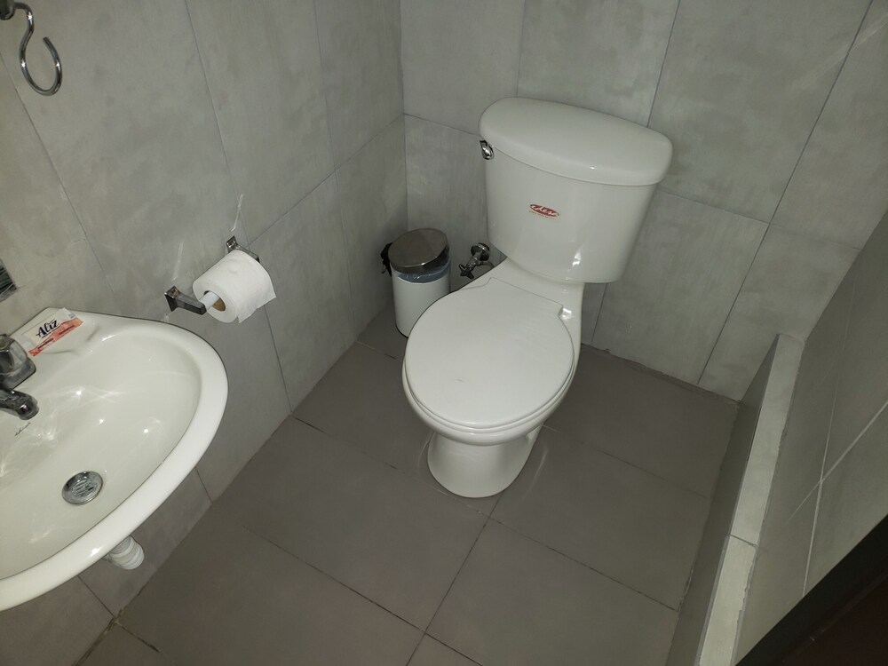 Hostal Monte Real