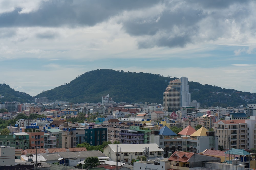 GoldStone Residency Patong , Phuket