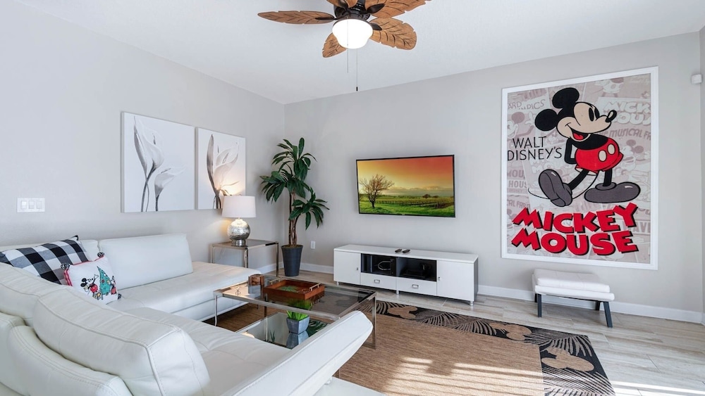 Storey Lake Resort 6 Bedroom Home Themed Bedrooms 6 Home