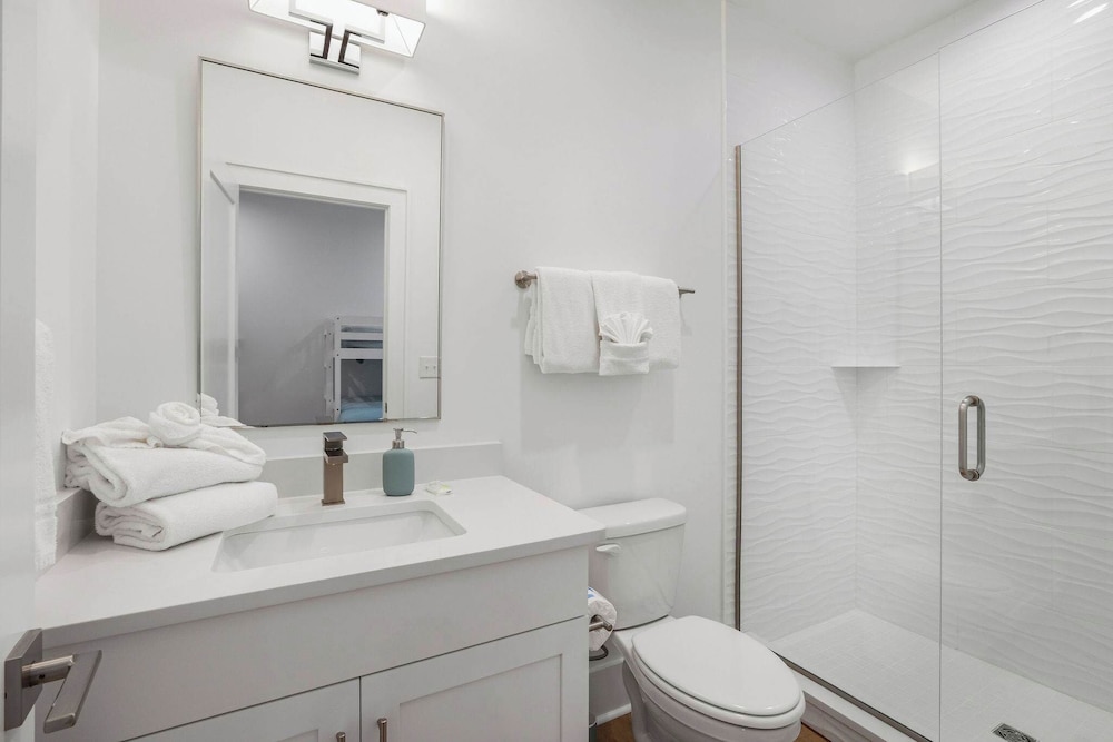 Whimsical Way 4 Beds 4 Baths NEW Near Beach