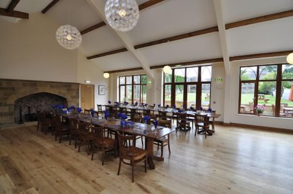 Sneaton Castle Centre
