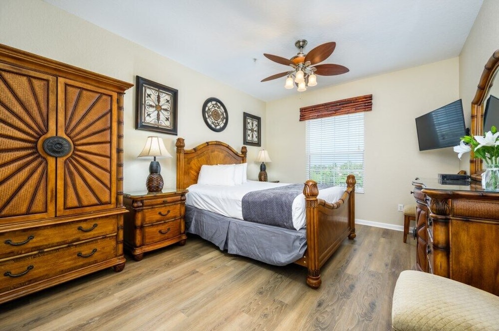 Beautiful Condo Vista Cay, Near Parks! - 3006