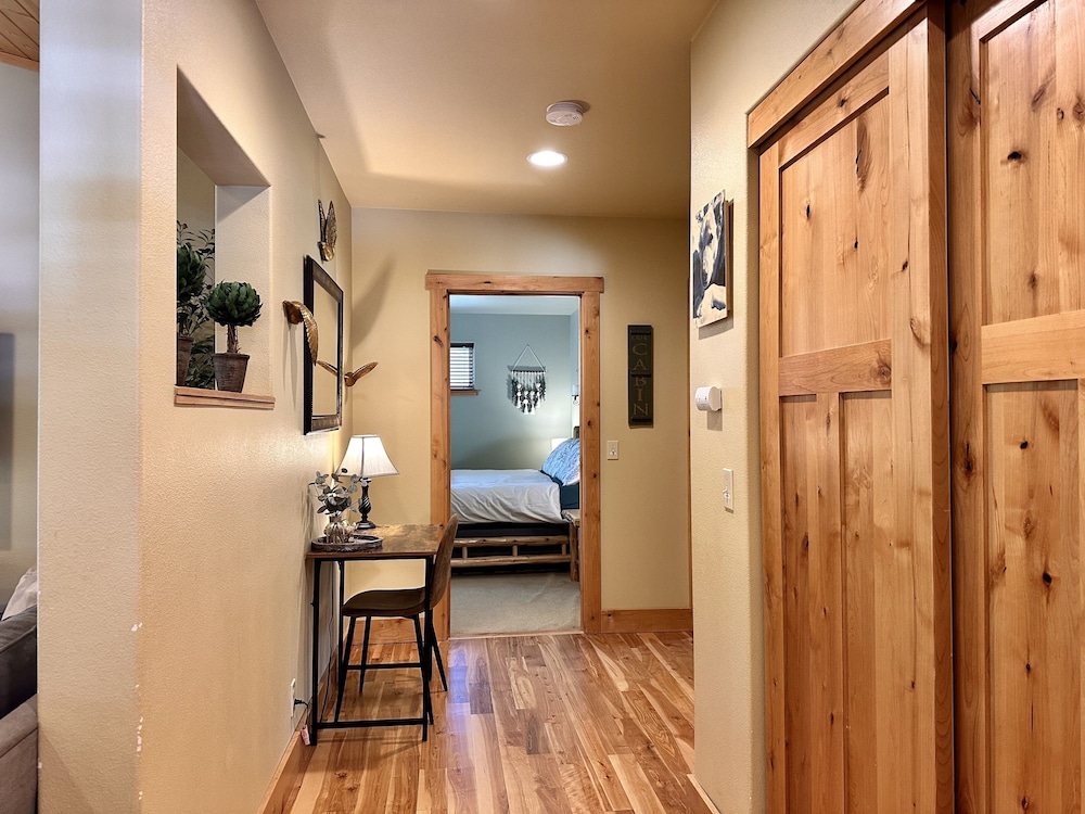 River Song Cabin 3 Bedroom Home