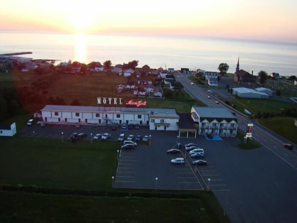 Mon Joli Motel
