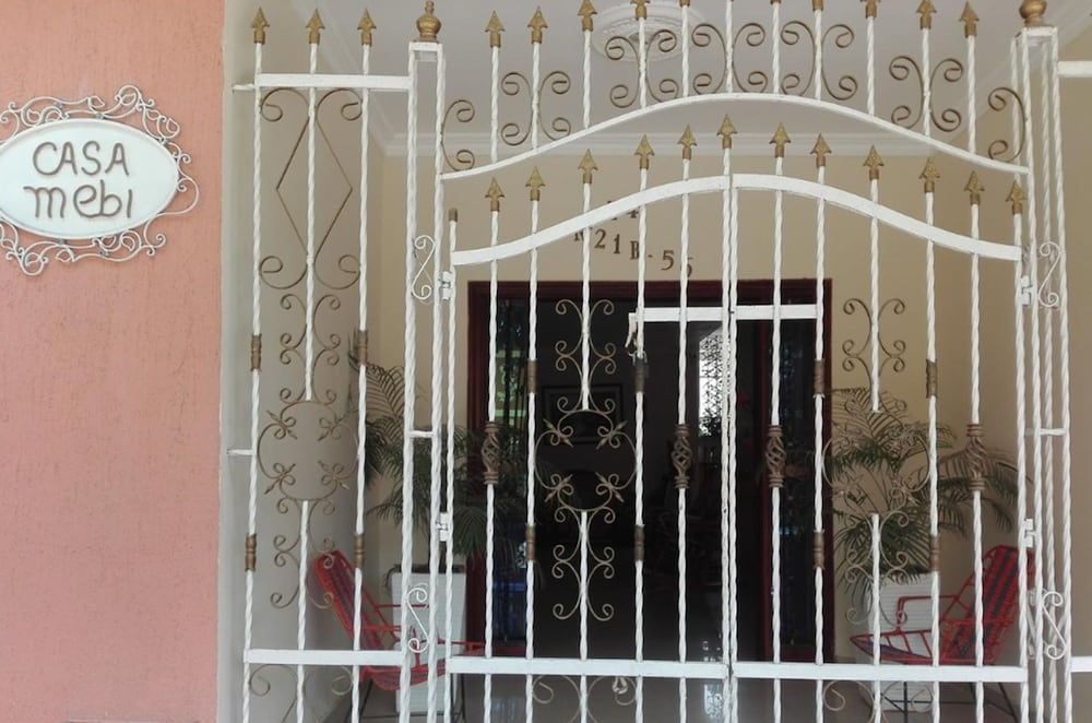 Hostal Casa Mebi view 2