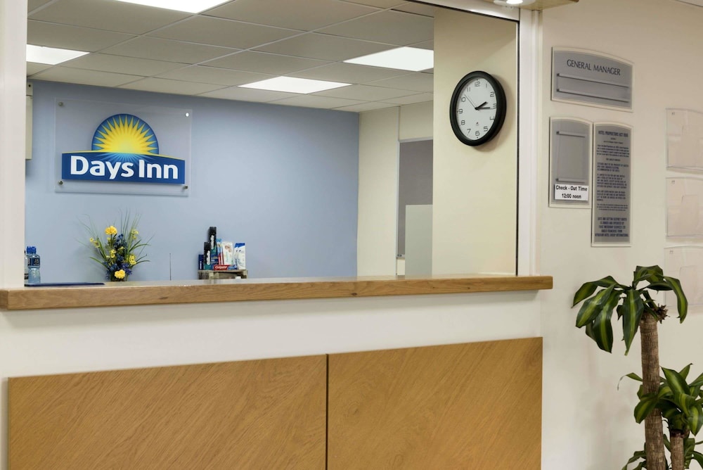 Winchester Vacations - Days Inn by Wyndham Sutton Scotney North - Property Image 2