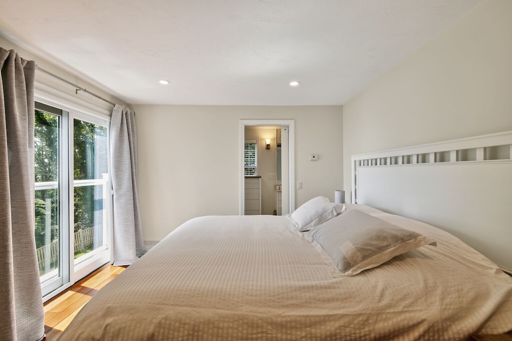 Ocean Views & Private Beach 3br Nature Escape 3 Bedroom Villa